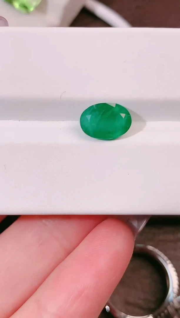 裸石祖母绿2.12ct-天然赞比亚祖母绿未镶嵌长椭圆形