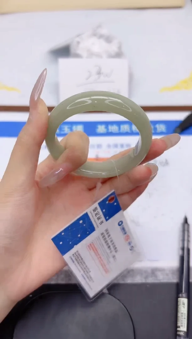 未镶嵌手镯石英质玉L234-55.1