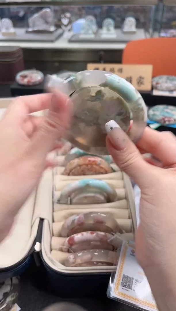 未镶嵌手镯石英质玉尘*丷圈口（赠品镯心）
