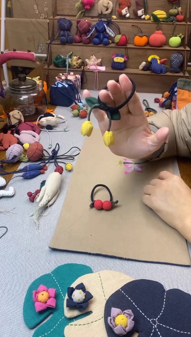 布艺头绳（樱桃1+黄郁金香1）