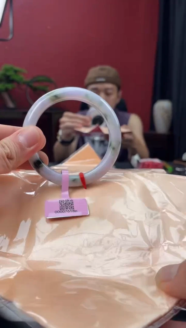 未镶嵌手镯翡翠10