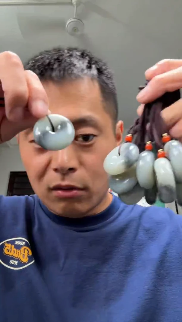 颈饰未镶嵌和田玉吊坠多样性拍一发一件