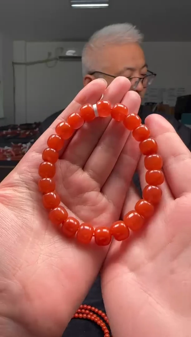 【闪购商品】南红玛瑙多样性发一件未镶嵌10mm保山手串老型