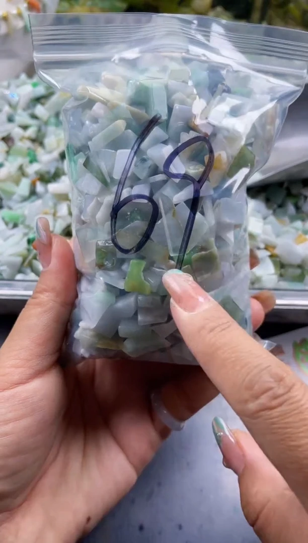 配石翡翠天然翡翠迷你500克69