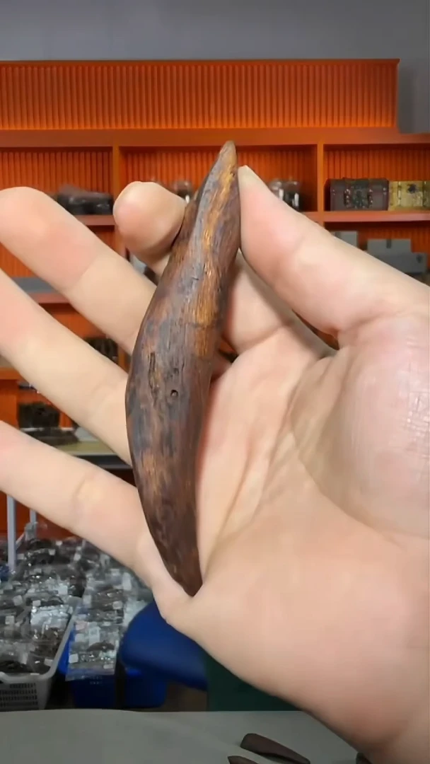 沉香手把件54号红土多样性发一