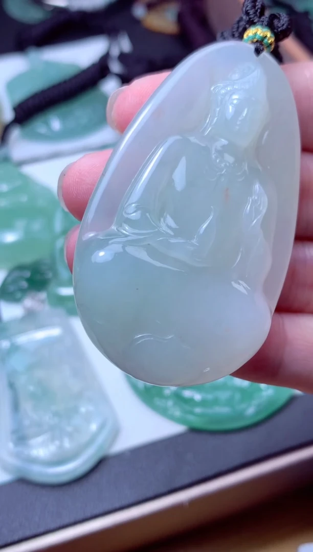 颈饰未镶嵌翡翠天然A货翡翠