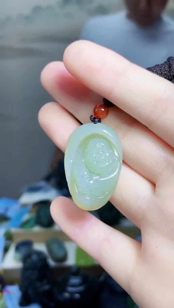 和田玉未镶嵌颈饰1