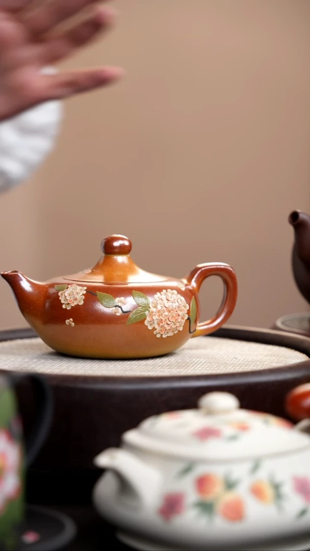 茶壶紫砂柴烧胭脂红曲壶泥绘绣球花
