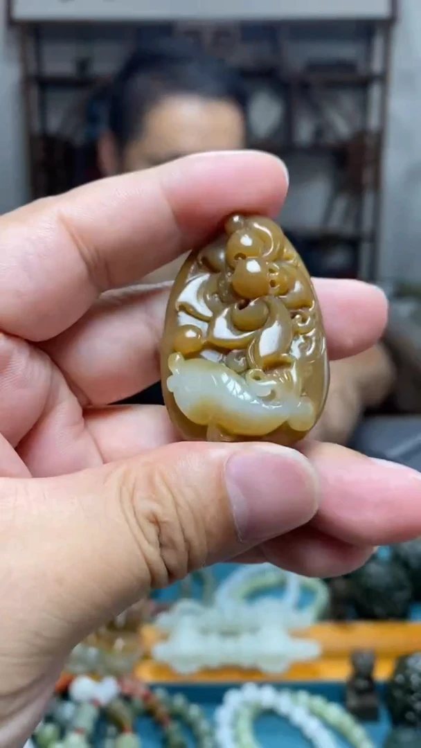 和田玉未镶嵌颈饰16