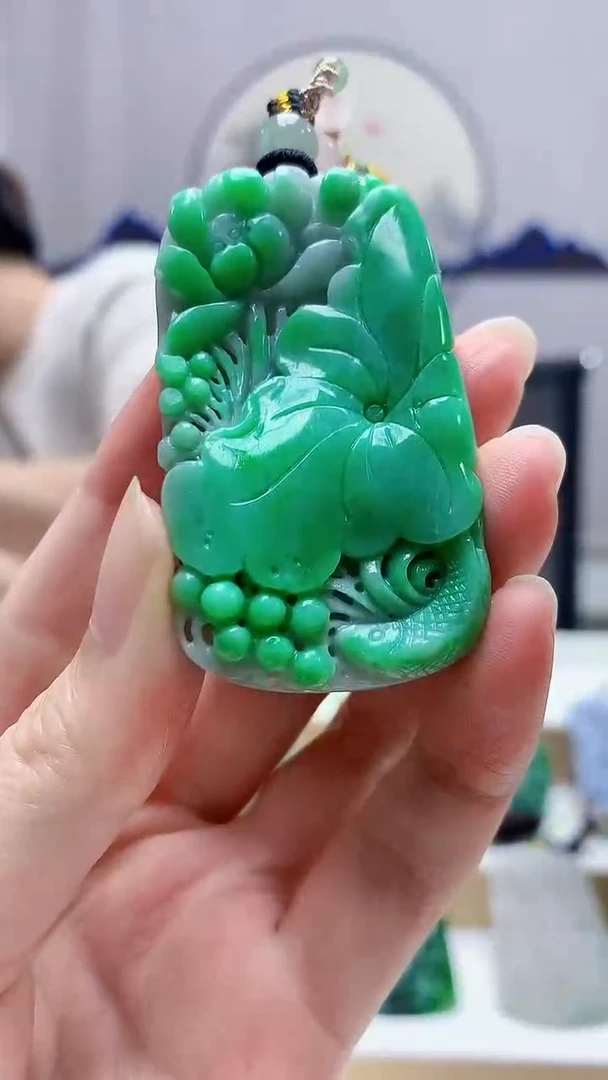 未镶嵌定制翡翠4868zm-毛货挂件和和美美100
