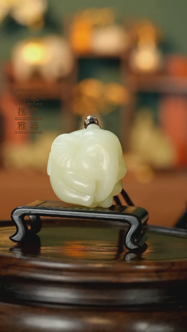 玉《手握吉象》摆件