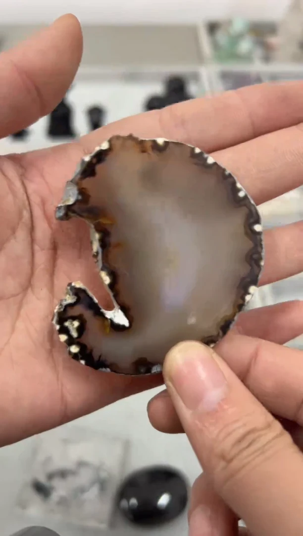 未镶嵌玛瑙/玉髓珠宝奇石M272