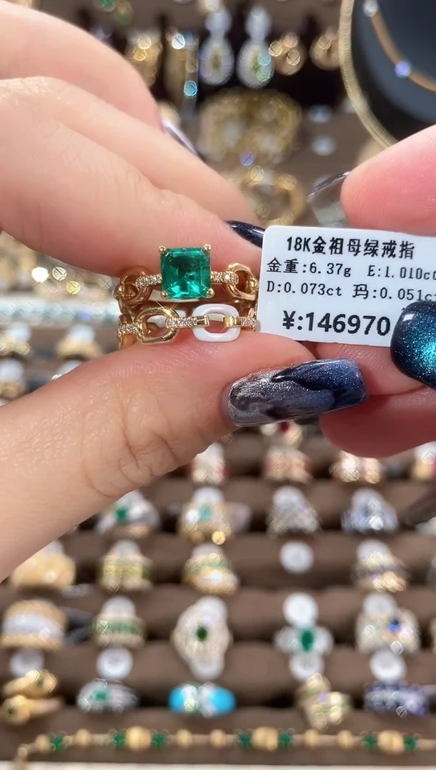 18K金镶嵌戒指祖母绿18K金祖母绿钻石戒指15