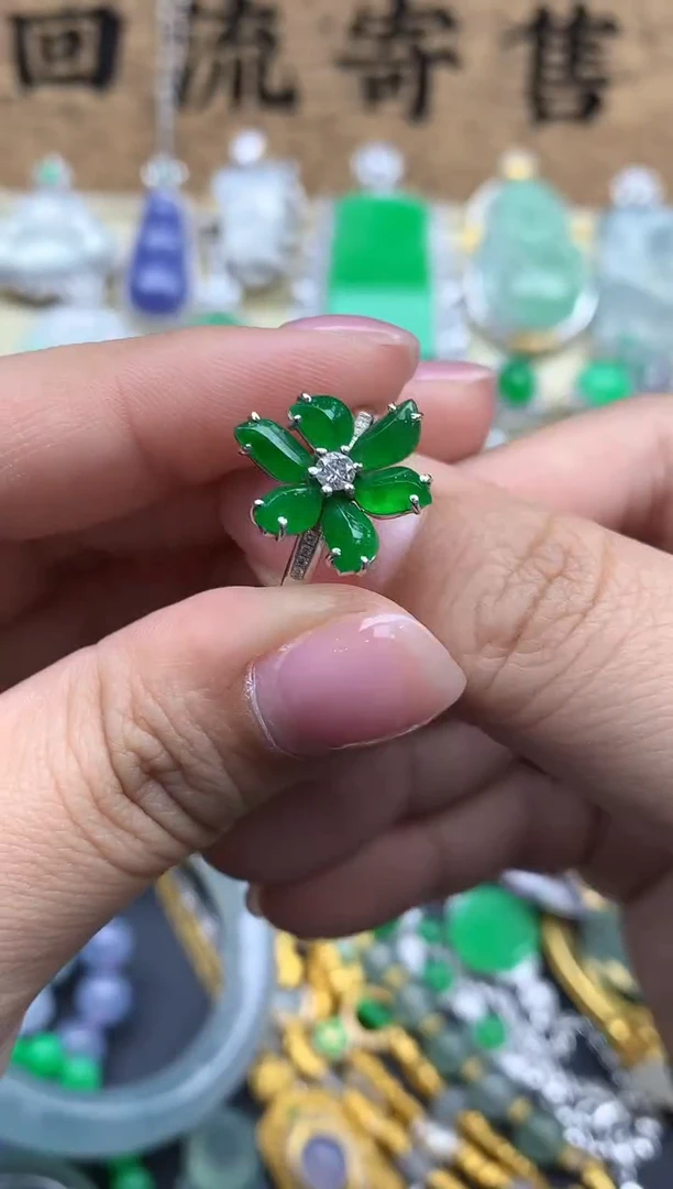 【闪购商品】翡翠戒指18K金镶嵌240-中国好珍宝