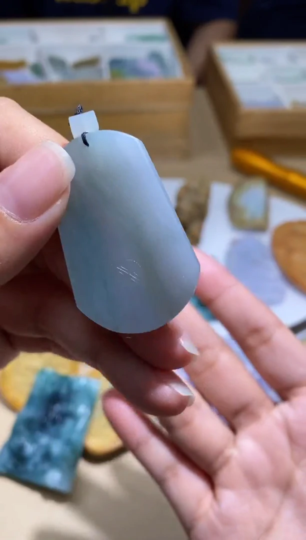 未镶嵌定制翡翠挂件