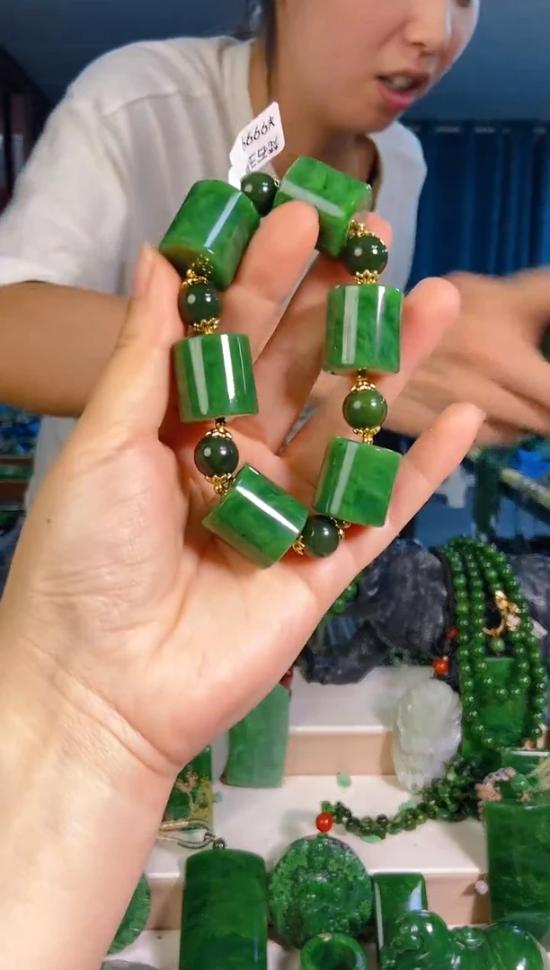 和田玉未镶嵌挂件1