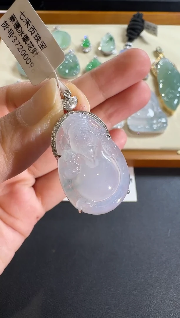 【闪购商品】翡翠吊坠(不含链)18K金镶嵌【源头工厂】钻石镶嵌