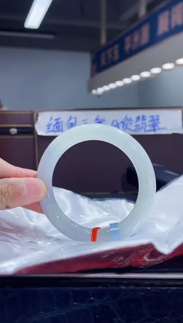 未镶嵌手镯翡翠4