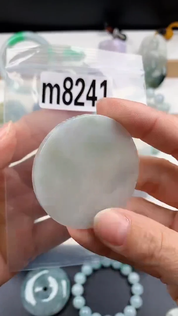 颈饰未镶嵌翡翠天然翡翠吊坠挂件