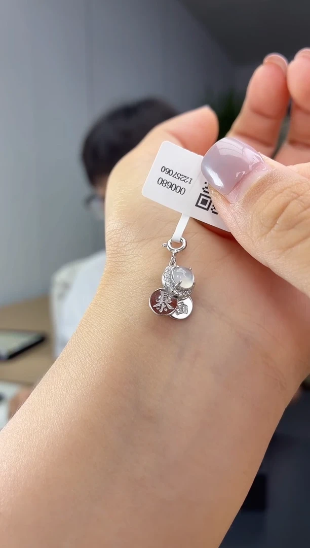 吊坠(不含链)银S925镶嵌翡翠11111111111