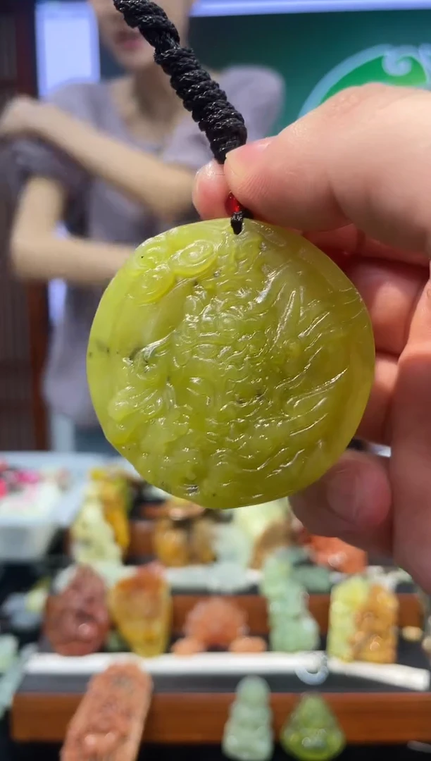 【闪购商品】岫玉吊坠未镶嵌·