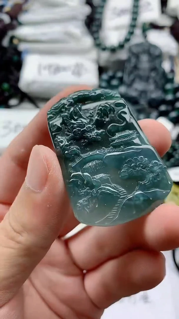 翡翠未镶嵌颈饰888