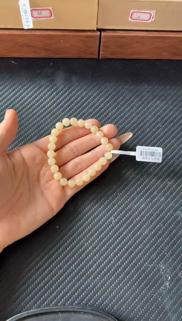 未镶嵌手串和田玉且末天泰微色差卡8J