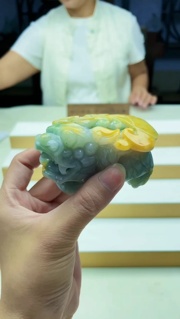 未镶嵌定制翡翠毛货09240181
