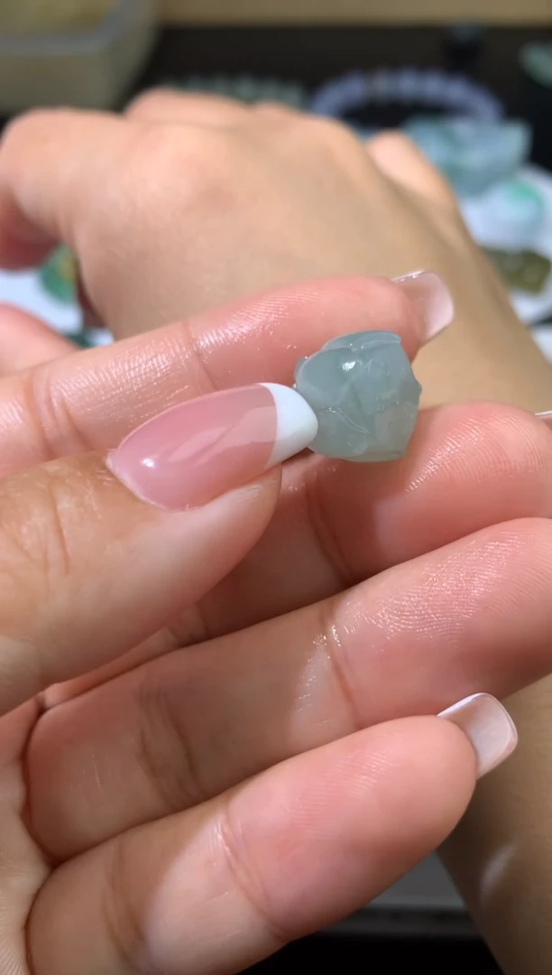 未镶嵌定制翡翠毛货