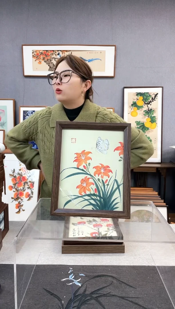 【闪购商品】国画10寸-23*29摆台书法作品-萱草