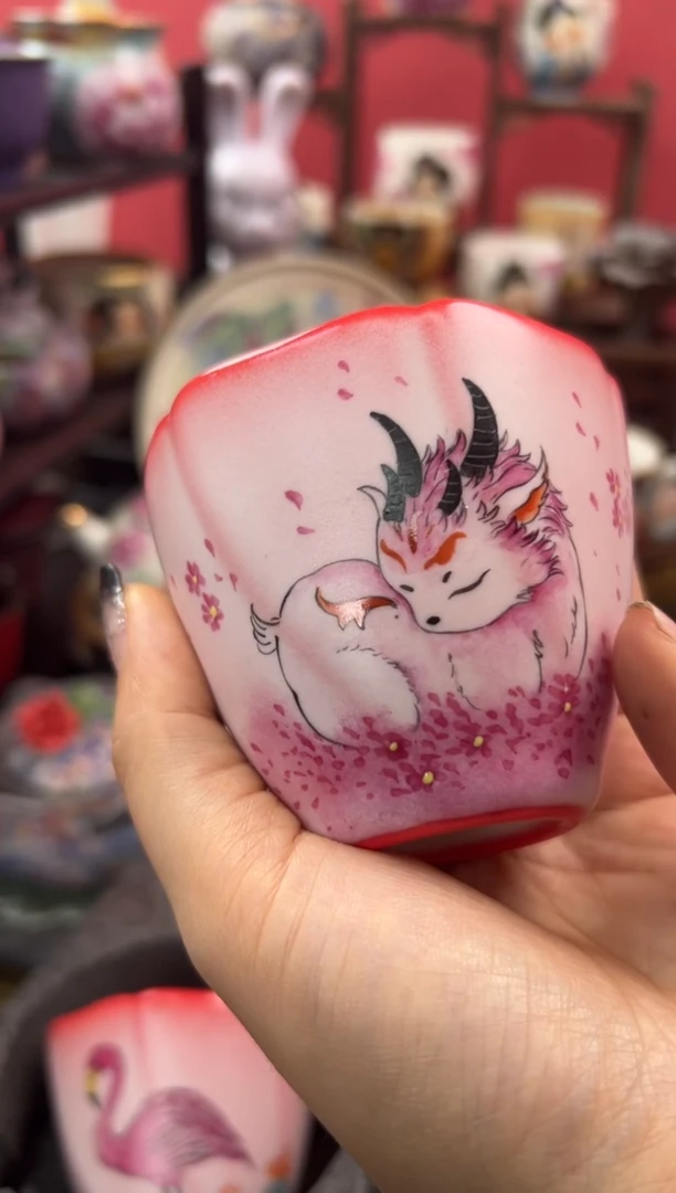 【闪购商品】手绘居暨一吻倾城郁金香杯