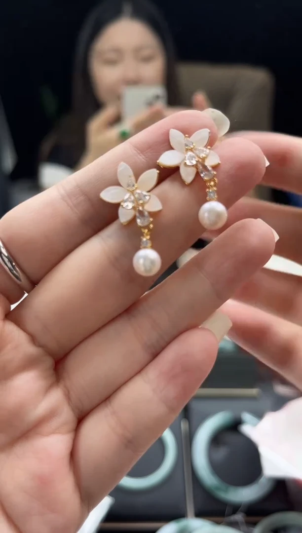 未镶嵌淡水珍珠耳饰 0398780659多样性发一