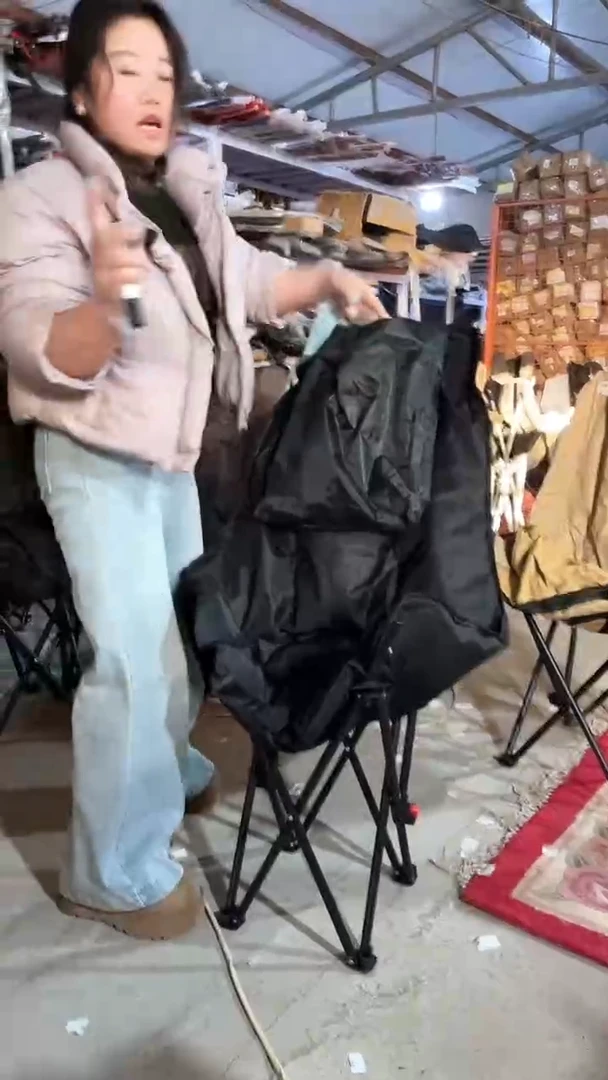 铁U型   加棉  高背  颜色随机