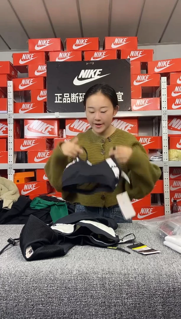 841编码 瑕疵直播间过款 尺码155S