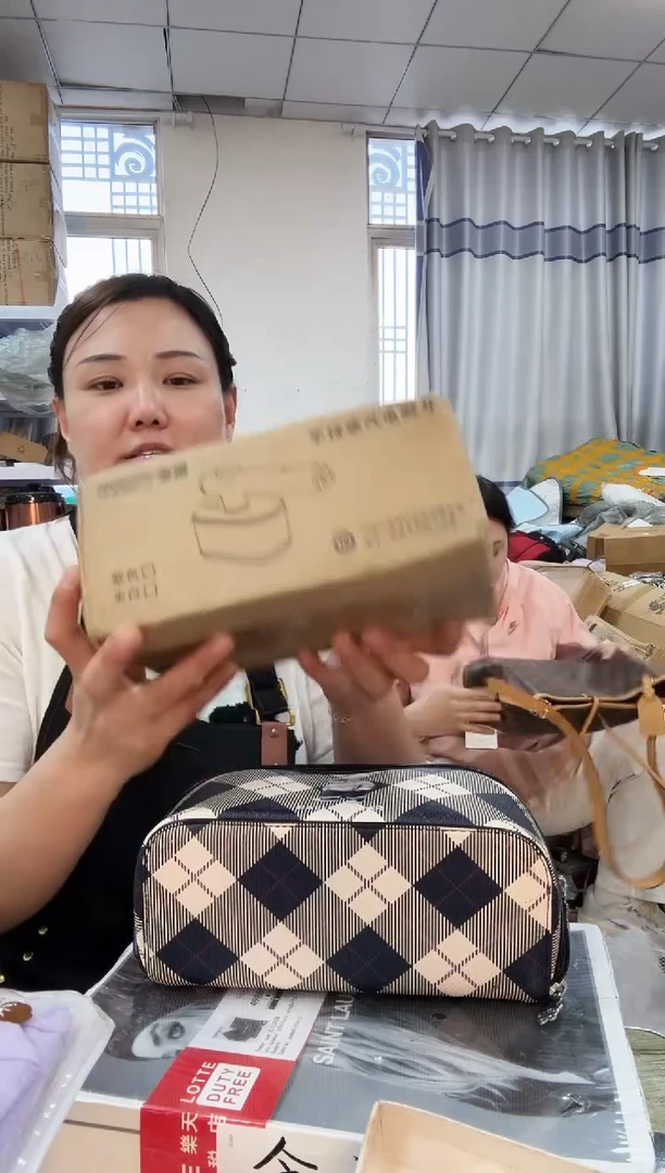 牦牛剖层皮革琪老板女包6号店超好看