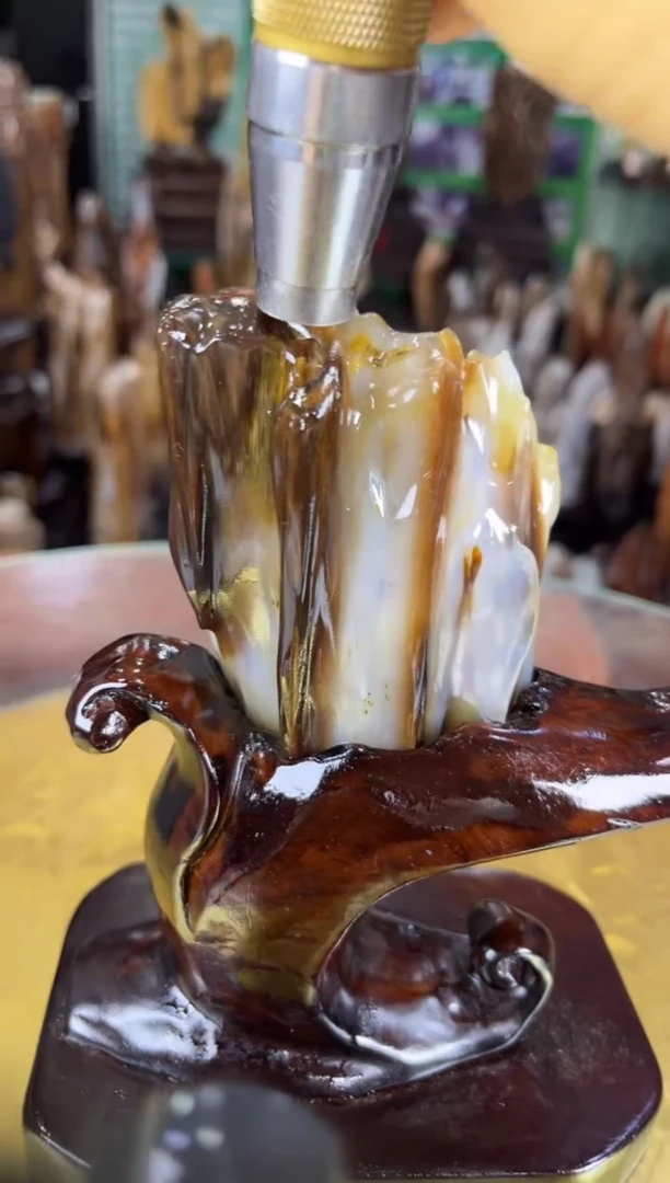 未镶嵌珠宝奇石硅化玉缅甸天然树化玉精品摆件