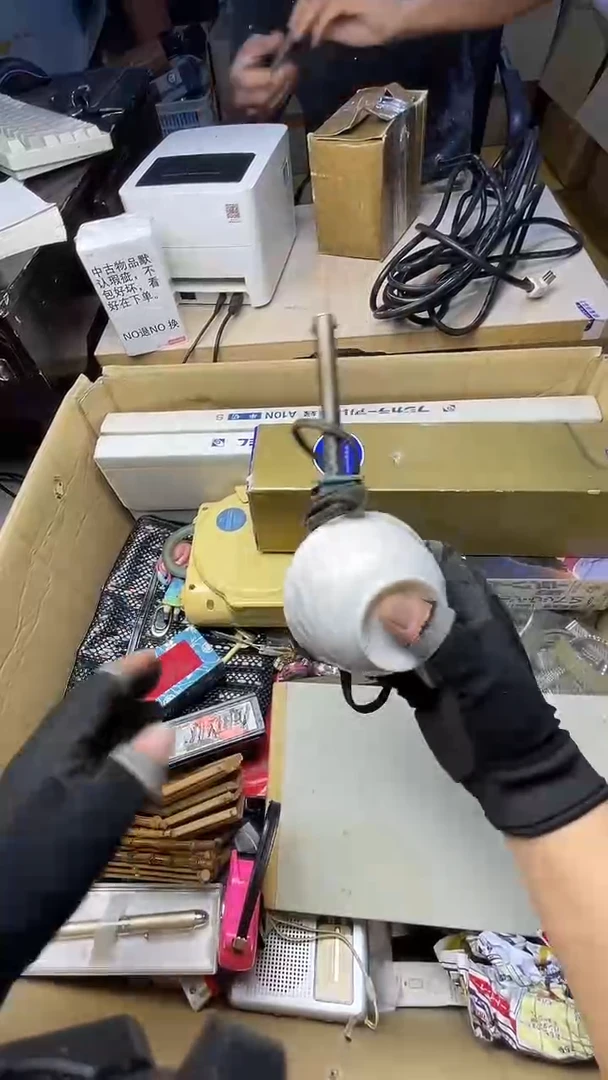 西****子二手商品不退不换