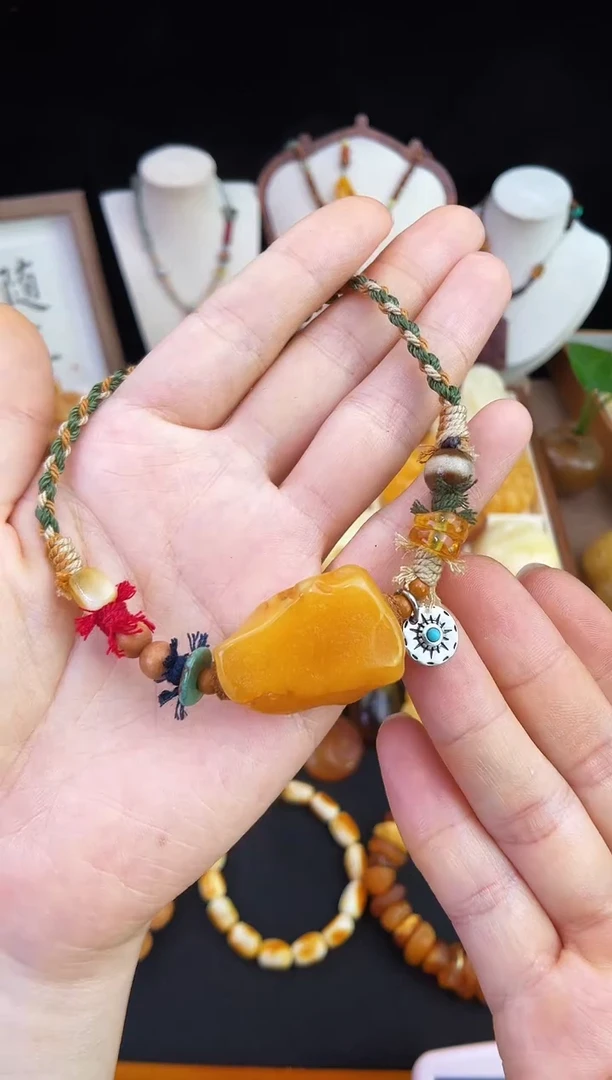 琥珀未镶嵌珠宝奇石柒月