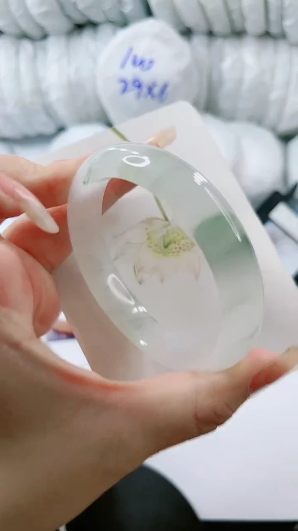 【闪购商品】石英质玉手镯未镶嵌多样性发货L430