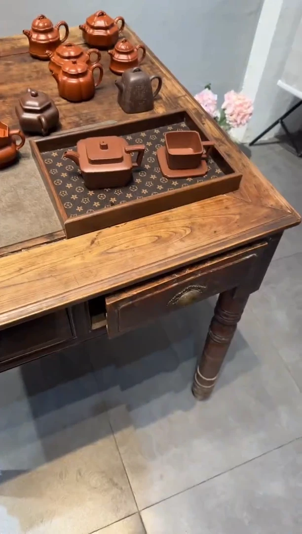 茶壶紫砂行**疆传香套组