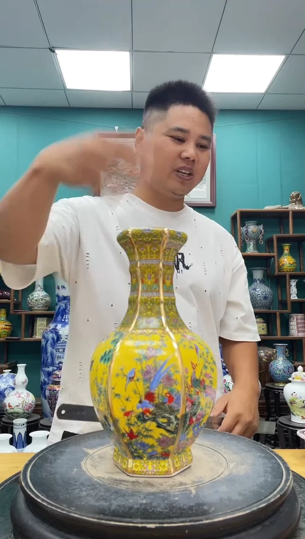 摆件六方小黄珐琅
