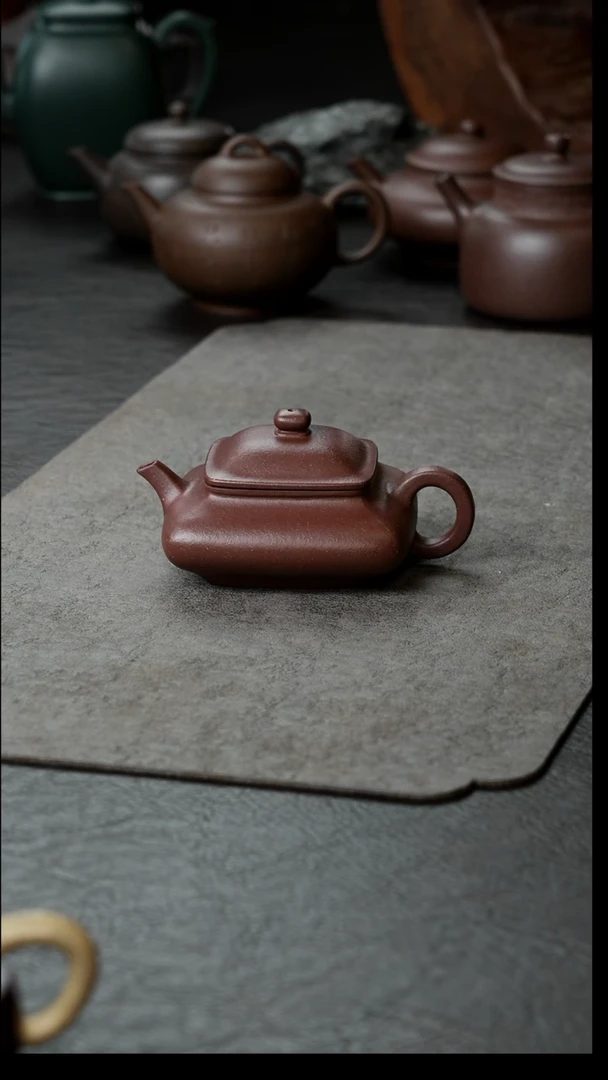 茶壶紫砂紫泥寒灰老人半手110     全品