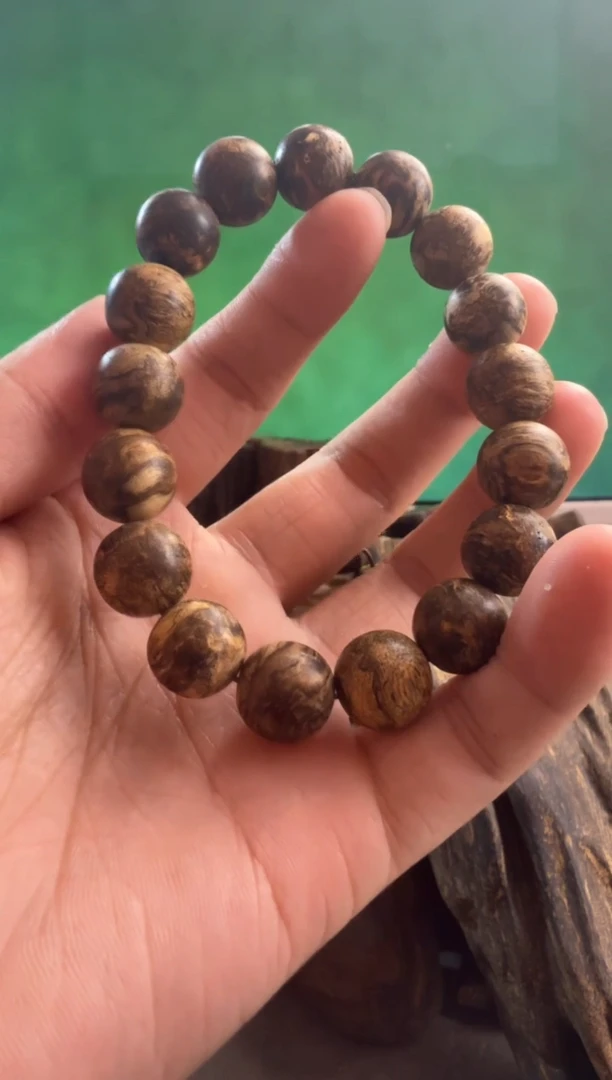 沉香手串多样性发