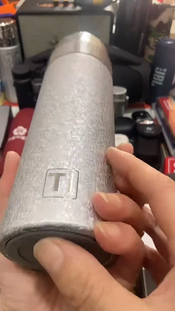 瓷片闪购商品  如图所示