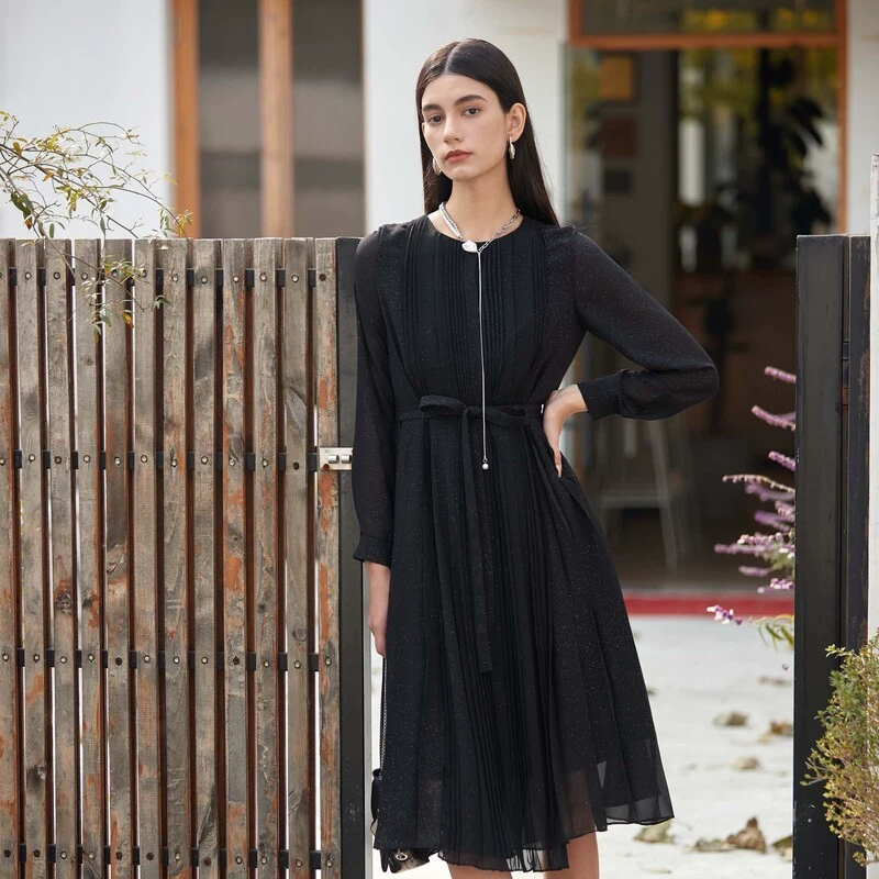 sdeer圣迪奥女装时尚气质显瘦圆领风琴褶收腰雪纺连衣裙S24161208