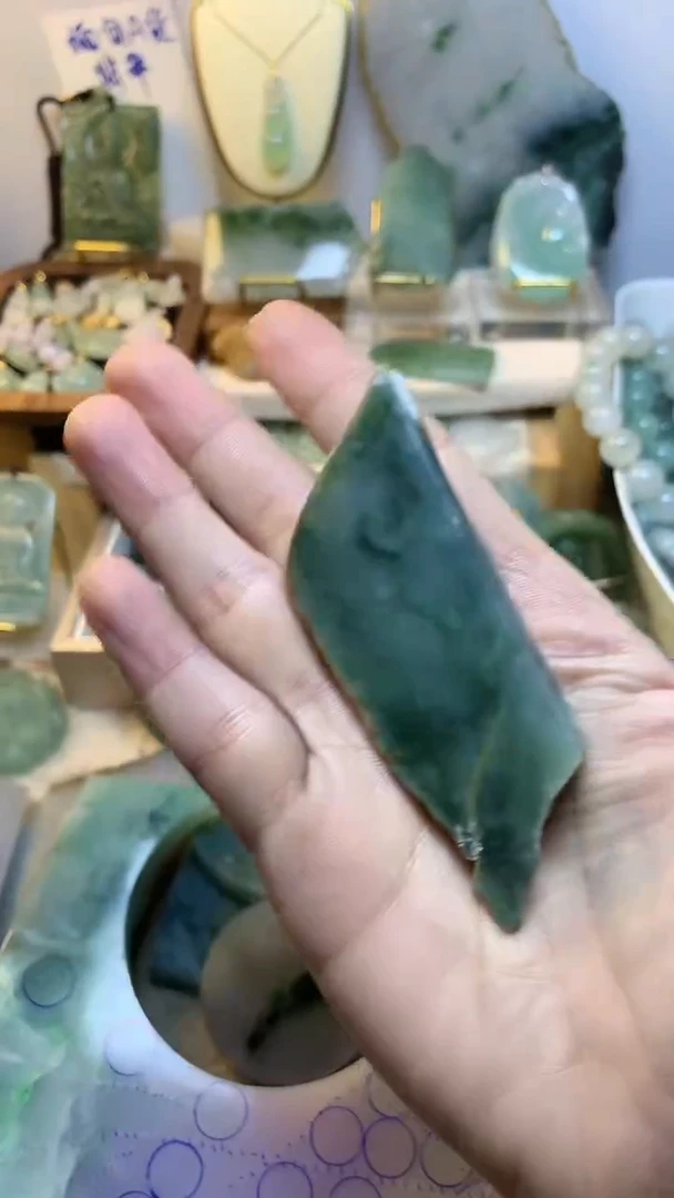 未镶嵌挂件翡翠天**发 缅甸A货翡翠，没有运费险