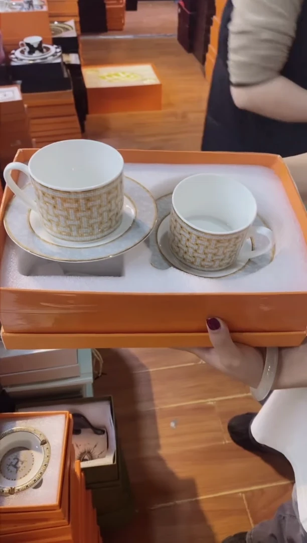 【闪购商品】杯鸿辉家品牌瓷器，京东包邮！