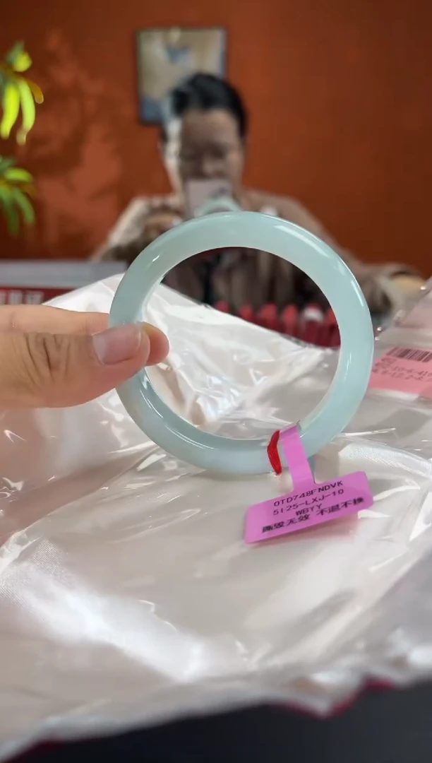 未镶嵌手镯翡翠翡翠手镯
