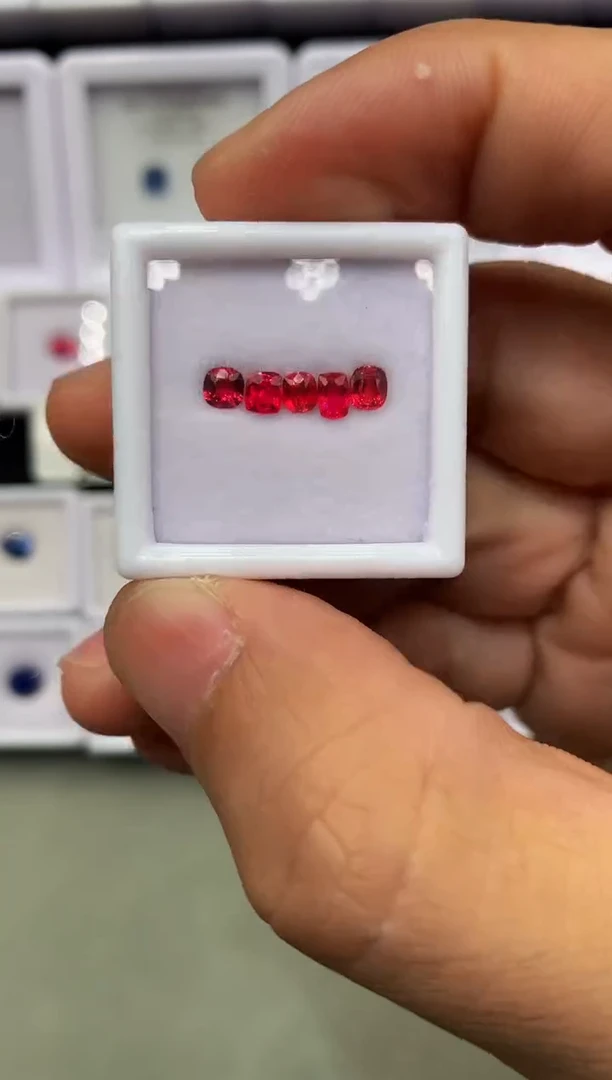 【闪购商品】定制尖晶石裸石未镶嵌枕型 绝地一盒5/P 0.86ct