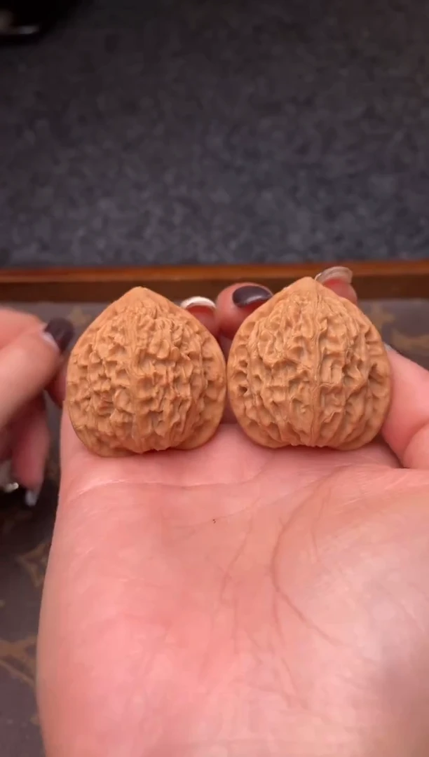 把件文玩核桃b236号37尺金牛